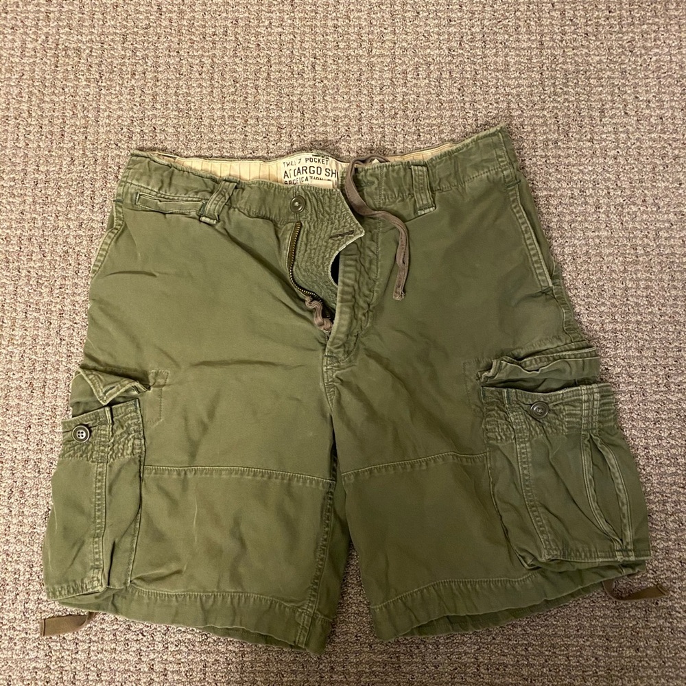 Abercrombie cargo shorts 34